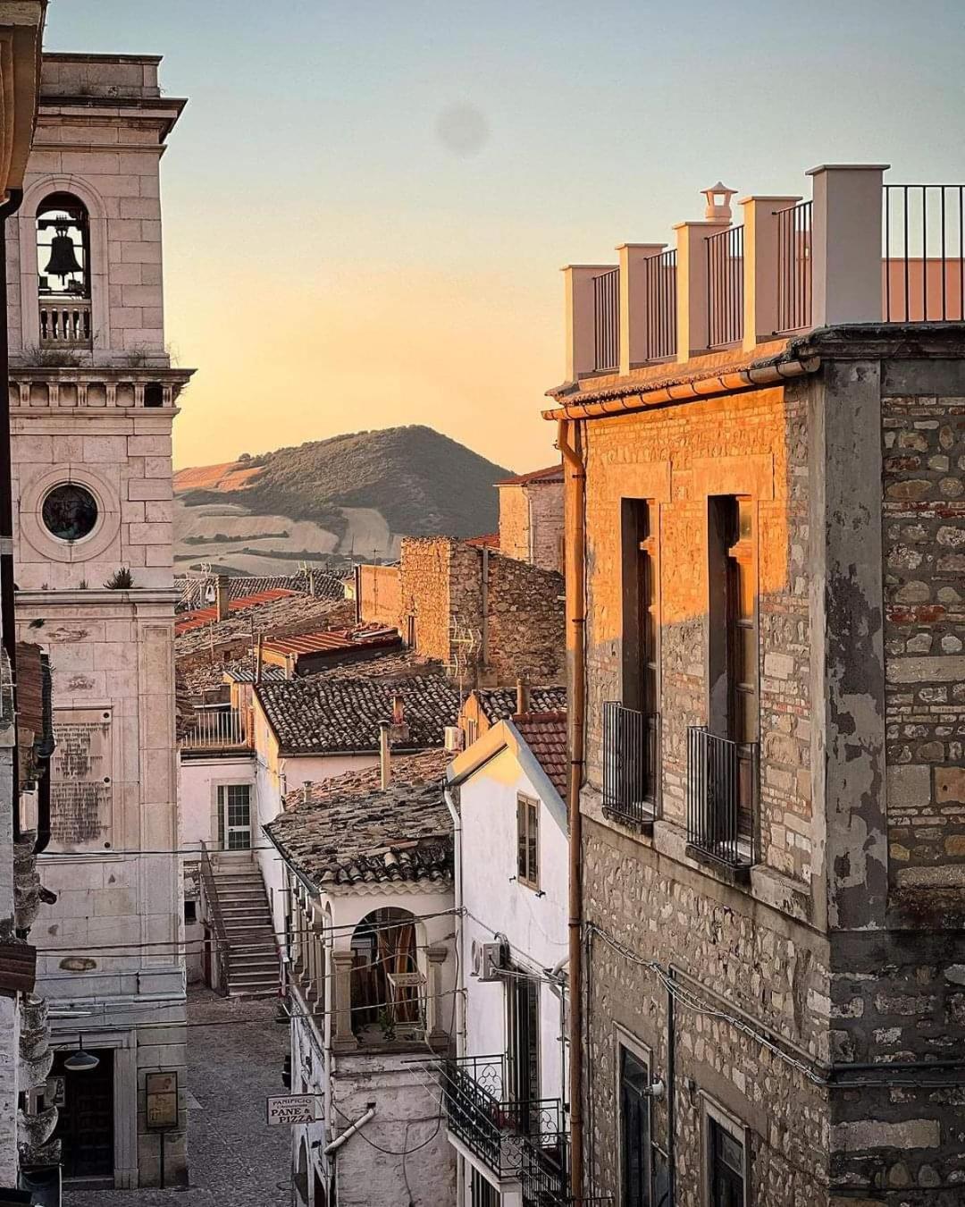 Dormire Nel Borgo Bovino Kültér fotó