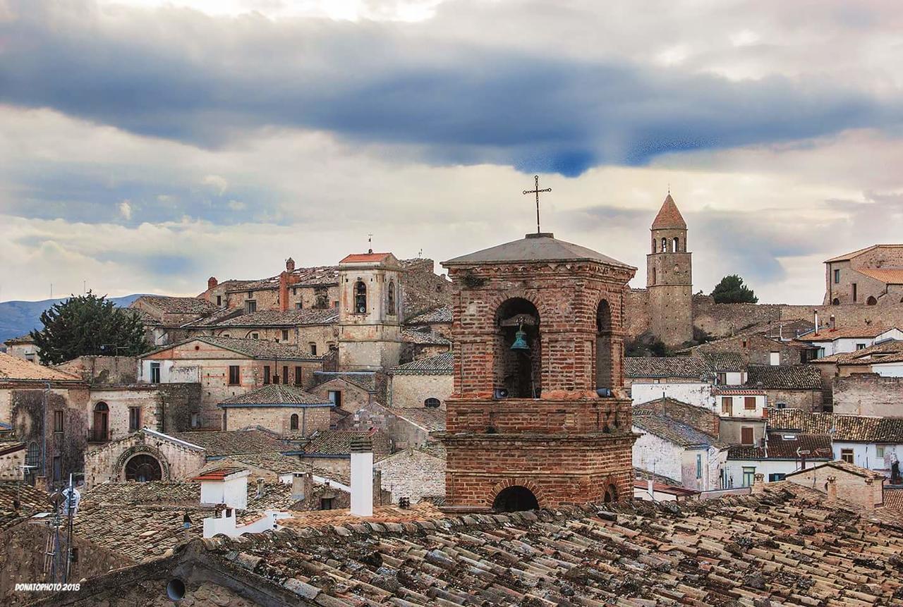 Dormire Nel Borgo Bovino Kültér fotó
